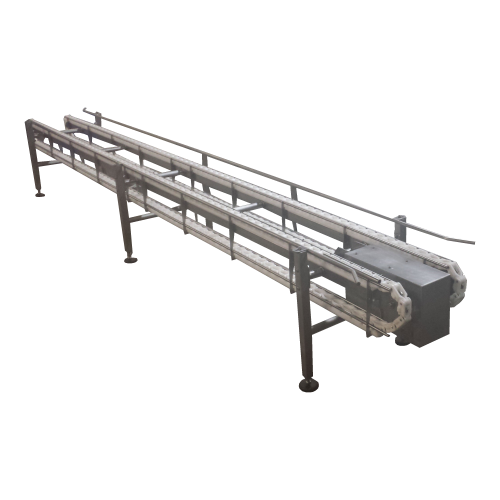 Straight chain-driven crate conveyor