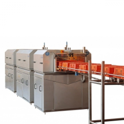 In-line crate washer for live bird crates, capacity max. 450 crates/hour, manufactured out of stainless steel and other non-corrosive materials. The machine is suitable to handle live bird crates of 860 x 650 x 300 mm.